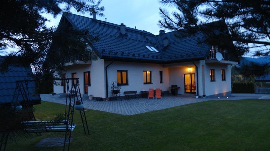 Emilia Hotel Wysowa-Zdrój Exterior foto