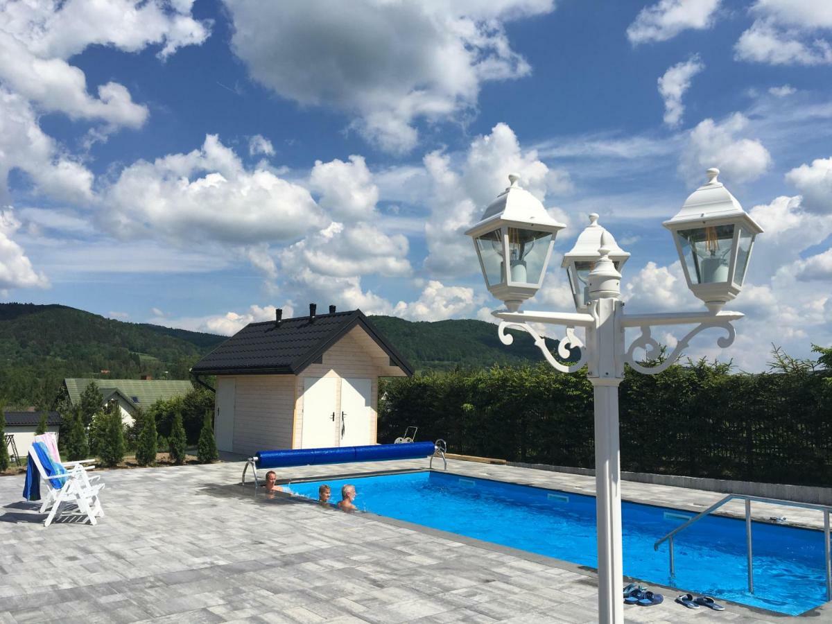 Emilia Hotel Wysowa-Zdrój Exterior foto